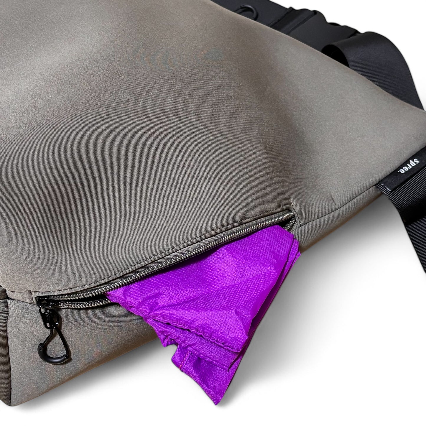 NEOPRENE MESSENGER BAG