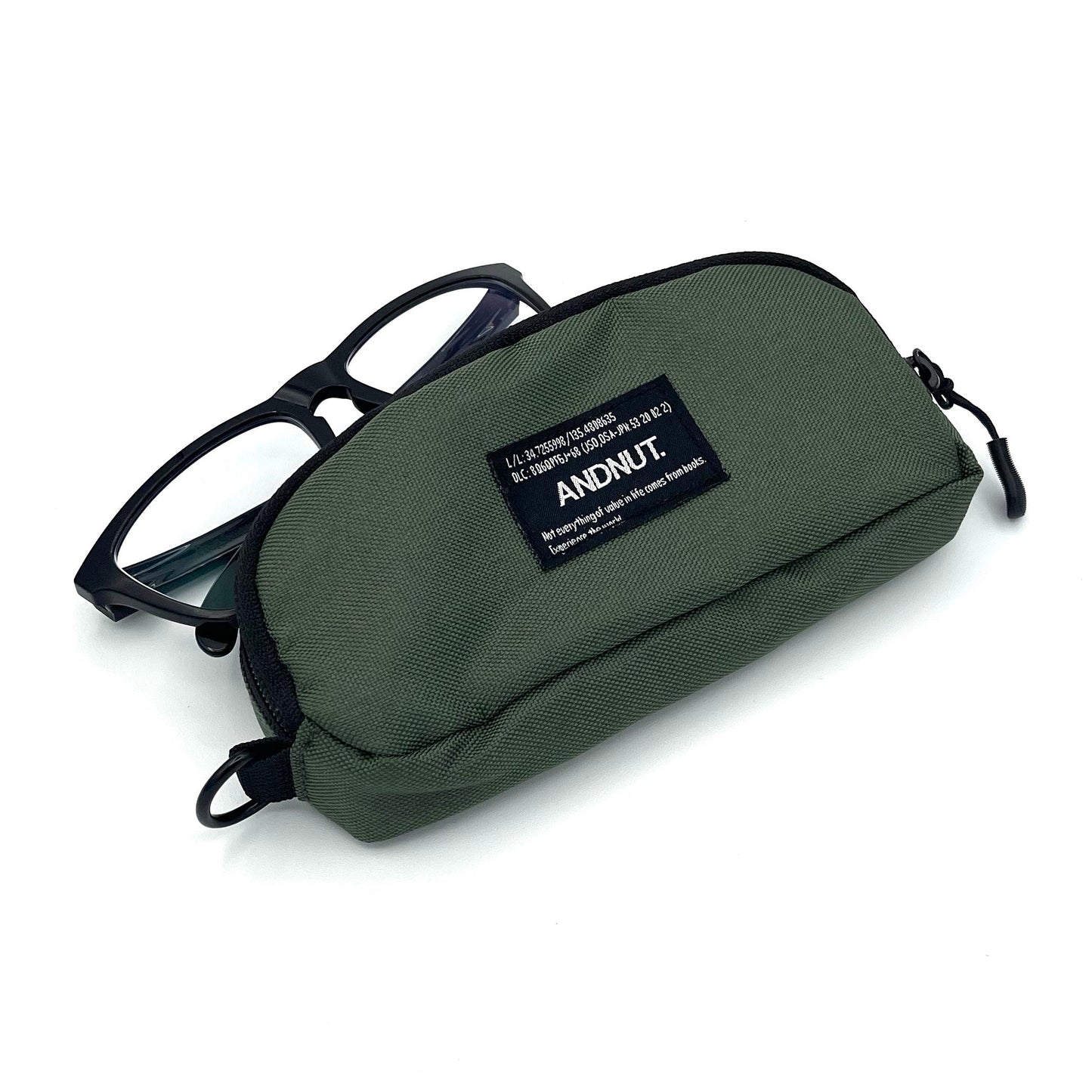 THREE POUCHES SHOULDER